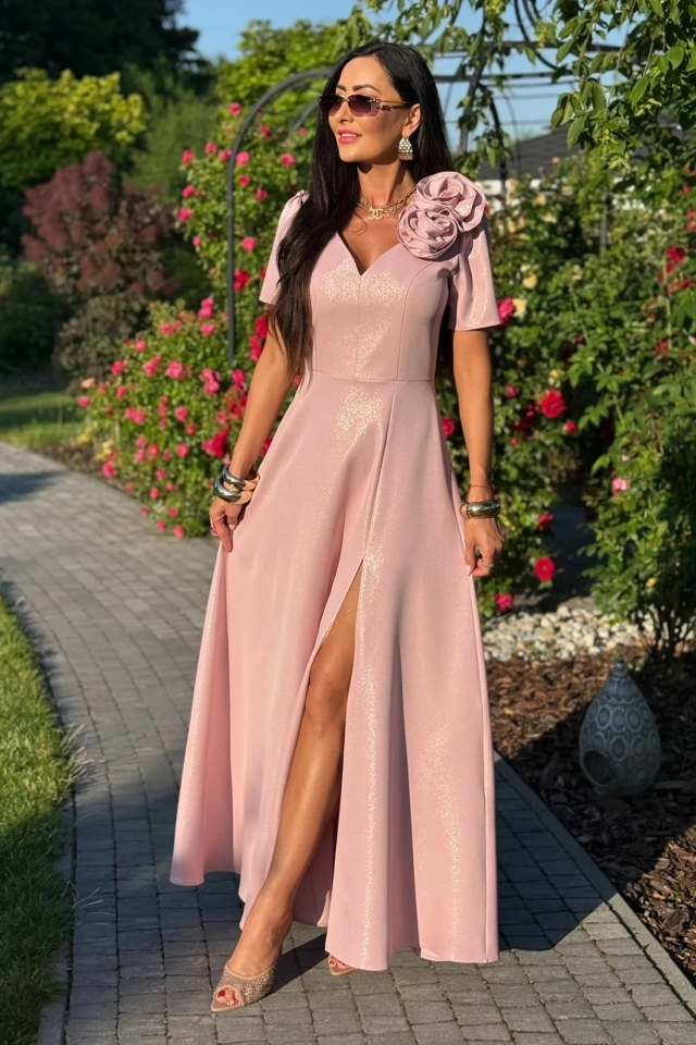 ELIZABETH - SUKIENKA RUBI MAXI Z RÓŻAMI RÓŻOWA BŁYSK